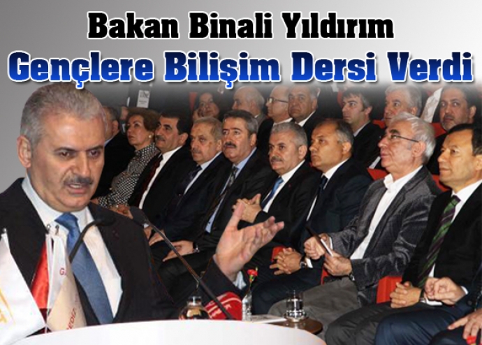 Bakan Yıldırım'dan Gençlere Bilişim Dersi