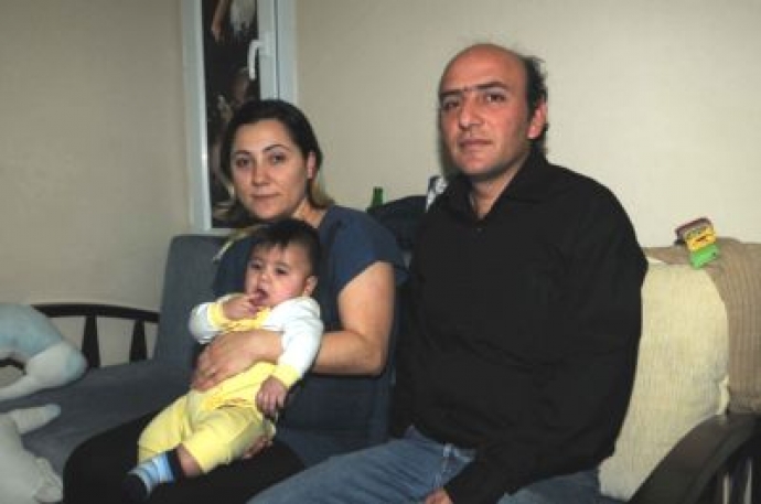 Eve giren hırsız rujları bile çaldı
