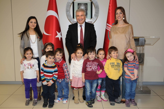 Başkan Cevat Durak çoçuklar gibi şendi Başkan Cevat Durak çoçuklar gibi şendi