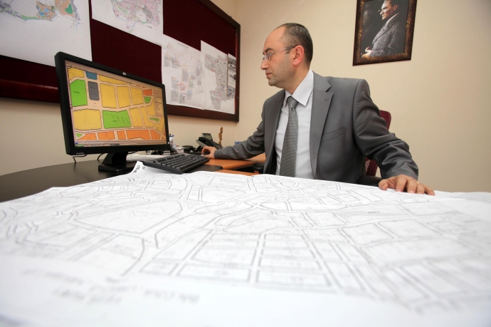 Karabağlar’ın imar planları akıllandı Karabağlar’ın imar planları akıllandı