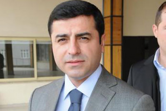İki vekil arkadaşımız bedenini ölüme yatırdı İki vekil arkadaşımız bedenini ölüme yatırdı
